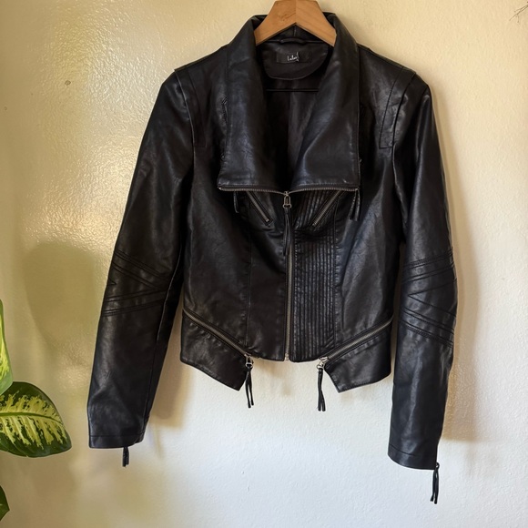 Lulus | Up on a Tuesday Black Vegan Leather Jacket - Picture 2 of 8